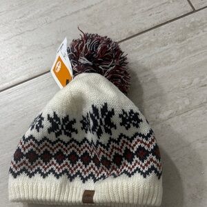 Cozy Knit Pom-Pom Hat - Cream and Navy..Timberland
NWT ..Classic